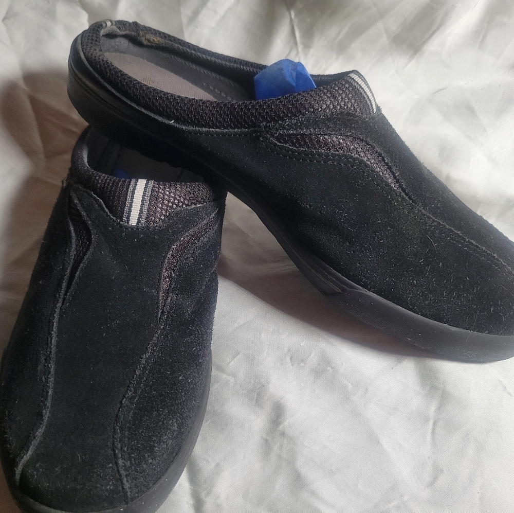 Keds Sueded Black Mules
